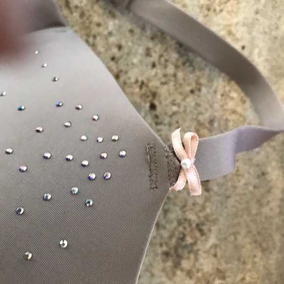 SOLD Victoria’s Secret bra - Picture 5 of 6